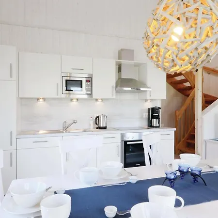3 Bedroom Stunning In Ostseeresort *