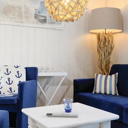 3 Bedroom Stunning In Ostseeresort Hébergement de vacances
