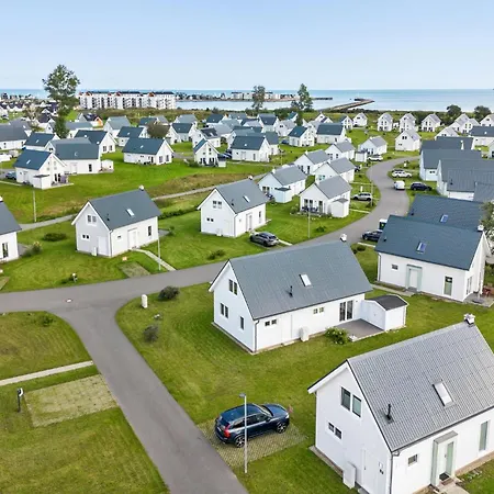 3 Bedroom Stunning In Ostseeresort