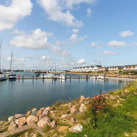 3 Bedroom Stunning In Ostseeresort Hébergement de vacances Olpenitz