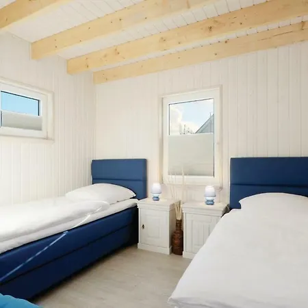 3 Bedroom Stunning In Ostseeresort *